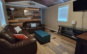 Oasis Of Freedom-Downtown-Remodeled